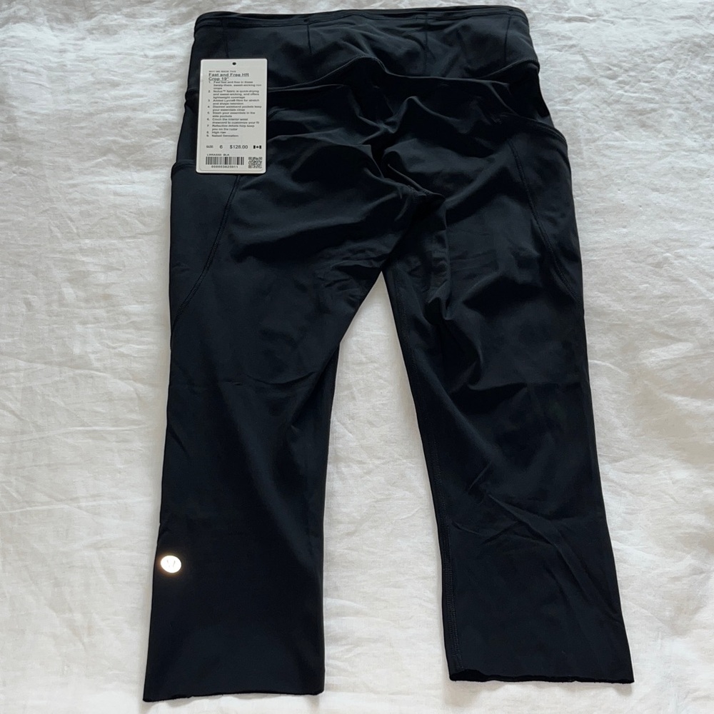 Lululemon Athletica Black Cropped Pants - Picture 3 of 7
